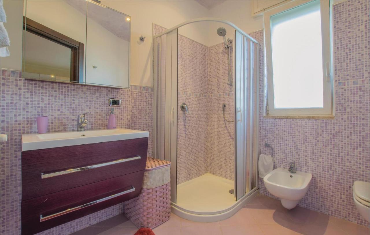 Awesome Apartment In Bari With Wifi Zewnętrze zdjęcie