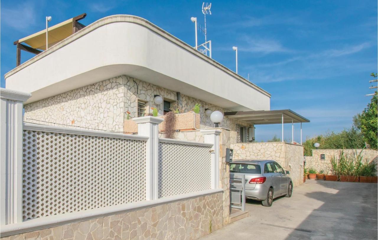 Awesome Apartment In Bari With Wifi Zewnętrze zdjęcie