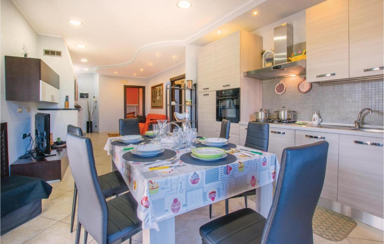 Awesome Apartment In Bari With Wifi Zewnętrze zdjęcie