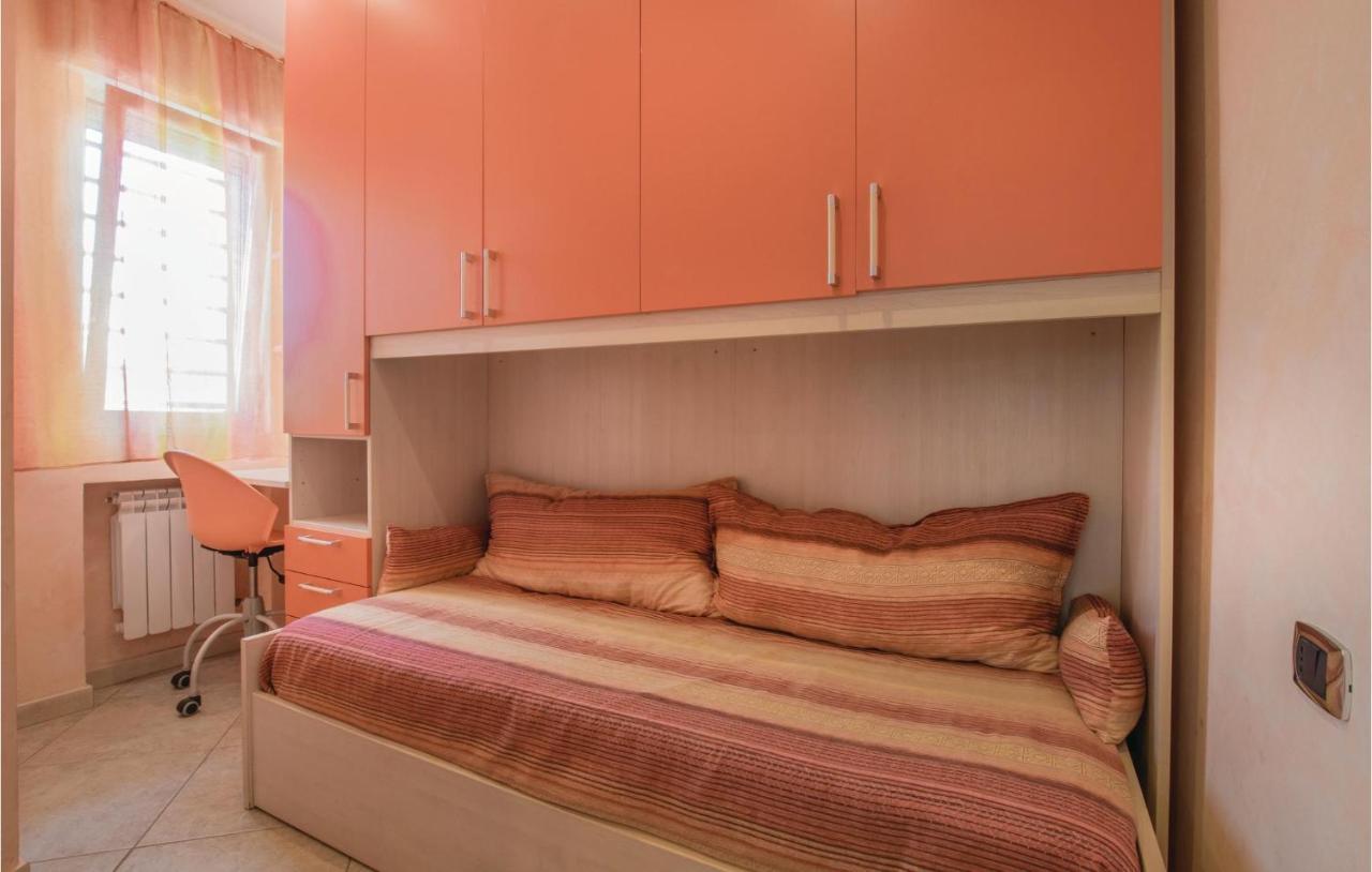 Awesome Apartment In Bari With Wifi Zewnętrze zdjęcie